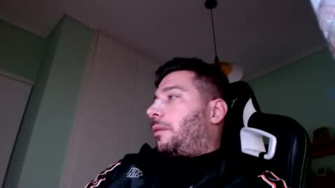 Snapshot of metalic18 chatting on December 2, 2024, 11:01 am FunnyTimeHere online show from December 2, 2024, 11:01 am