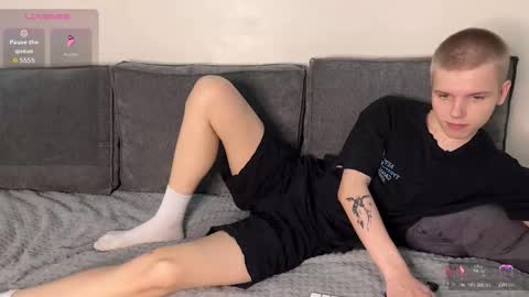 Snapshot of metratok chatting on November 15, 2025, 9:54 pm Arthur online show from November 15, 2025, 9:54 pm