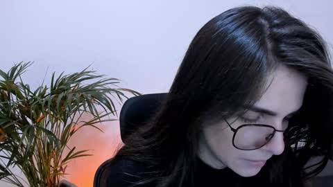 Snapshot of meurief chatting on January 14, 2025, 2:43 pm Meurif online show from January 14, 2025, 2:43 pm