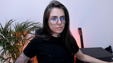 Snapshot of meurief chatting on January 16, 2025, 1:37 am Meurif online show from January 16, 2025, 1:37 am