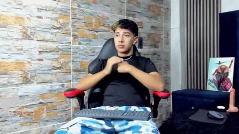 Snapshot of mexwilliams chatting on November 10, 2025, 12:37 pm mexwilliams online show from November 10, 2025, 12:37 pm