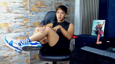 Snapshot of mexwilliams chatting on November 11, 2025, 12:27 pm mexwilliams online show from November 11, 2025, 12:27 pm