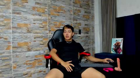 Snapshot of mexwilliams chatting on November 19, 2025, 12:49 pm mexwilliams online show from November 19, 2025, 12:49 pm