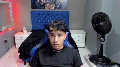 Snapshot of mexwilliams chatting on December 5, 2025, 1:20 pm mexwilliams online show from December 5, 2025, 1:20 pm