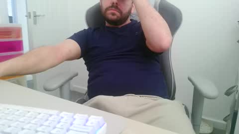 Snapshot of mg_of chatting on November 28, 2025, 10:29 am mg-of online show from November 28, 2025, 10:29 am