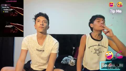 Snapshot of mhatias_ chatting on October 27, 2025, 1:20 am MATHIAS online show from October 27, 2025, 1:20 am