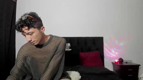 Snapshot of mhatias_ chatting on October 28, 2025, 2:37 am MATHIAS online show from October 28, 2025, 2:37 am