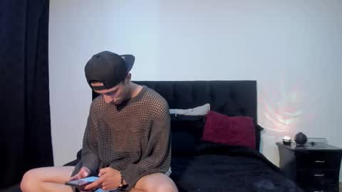 Snapshot of mhatias_ chatting on October 30, 2025, 7:54 am MATHIAS online show from October 30, 2025, 7:54 am