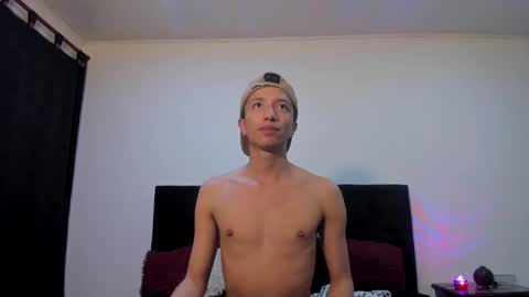 Snapshot of mhatias_ chatting on November 26, 2025, 7:09 am MATHIAS online show from November 26, 2025, 7:09 am