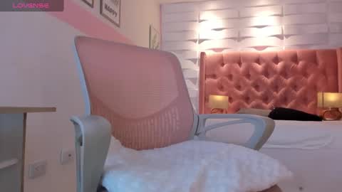 Snapshot of mhellissaw chatting on February 5, 2025, 6:46 am melissa online show from February 5, 2025, 6:46 am