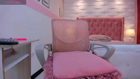 Snapshot of mhellissaw chatting on September 20, 2025, 11:44 am melissa online show from September 20, 2025, 11:44 am