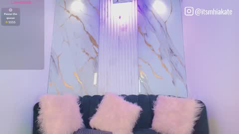 Snapshot of mhia_kate chatting on September 18, 2025, 12:07 pm Mhia Kate online show from September 18, 2025, 12:07 pm
