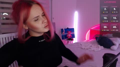 Snapshot of mi_cherry chatting on March 3, 2025, 9:59 pm Alice online show from March 3, 2025, 9:59 pm