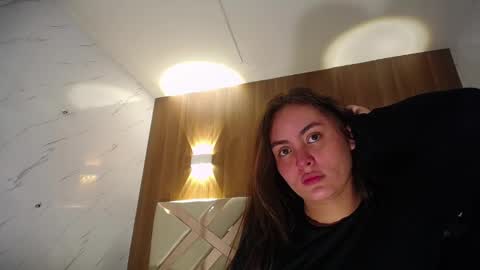 Snapshot of mia_adams_a_ chatting on October 16, 2025, 1:39 am Mia online show from October 16, 2025, 1:39 am