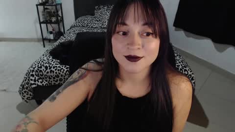 mia online show from December 28, 2024, 10:55 pm