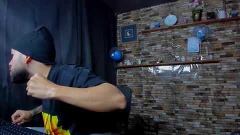 Mia and vincentt model indepent online show from October 17, 2025, 6:05 am