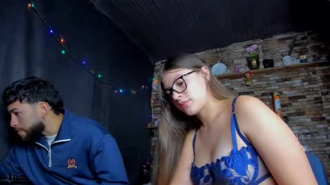 Mia and vincentt model indepent online show from December 5, 2025, 4:10 am