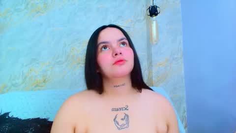 Snapshot of mia_candy_0 chatting on December 15, 2025, 12:09 pm Mia online show from December 15, 2025, 12:09 pm