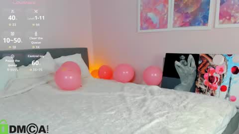 Snapshot of mia_ferd chatting on December 3, 2025, 3:03 am Mia online show from December 3, 2025, 3:03 am