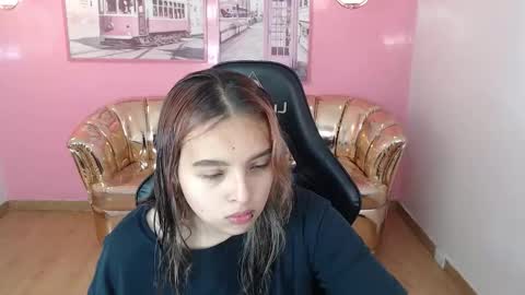Snapshot of mia_foster_t chatting on October 12, 2025, 12:37 pm Mia online show from October 12, 2025, 12:37 pm