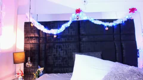 Snapshot of mia_garcia2 chatting on December 7, 2024, 2:53 am MIA online show from December 7, 2024, 2:53 am