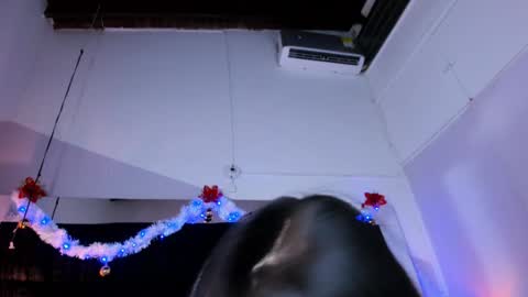 Snapshot of mia_garcia2 chatting on December 8, 2024, 3:21 am MIA online show from December 8, 2024, 3:21 am