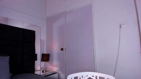 Snapshot of mia_garcia2 chatting on February 19, 2025, 8:52 pm MIA online show from February 19, 2025, 8:52 pm