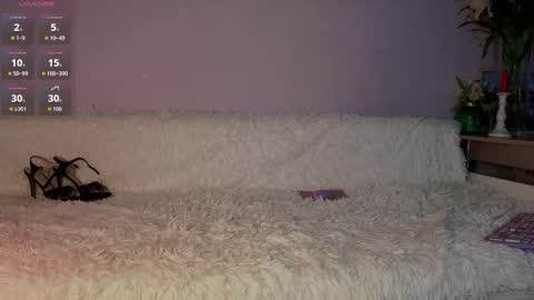 Snapshot of mia_greenwald chatting on November 9, 2025, 5:00 pm Mia online show from November 9, 2025, 5:00 pm