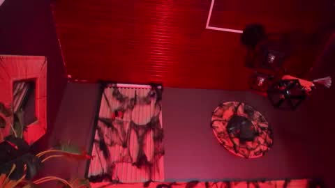 Snapshot of mia_jagger chatting on October 29, 2025, 11:34 am Val online show from October 29, 2025, 11:34 am