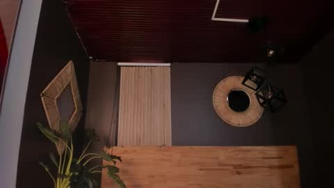 Snapshot of mia_jagger chatting on November 12, 2025, 11:54 am Val online show from November 12, 2025, 11:54 am