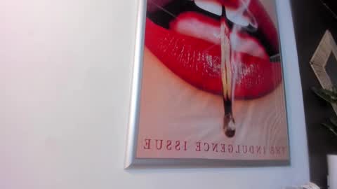 Snapshot of mia_jagger chatting on November 22, 2025, 11:09 am Val online show from November 22, 2025, 11:09 am