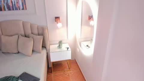 Snapshot of mia_kisses2 chatting on September 10, 2025, 3:17 am Mia online show from September 10, 2025, 3:17 am