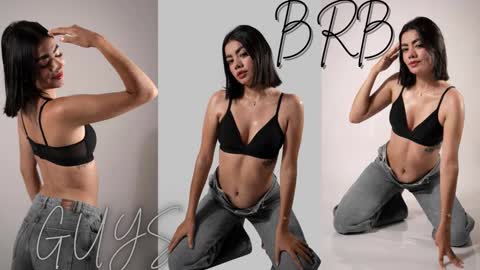 Snapshot of mia_kisses2 chatting on September 25, 2025, 3:32 am Mia online show from September 25, 2025, 3:32 am