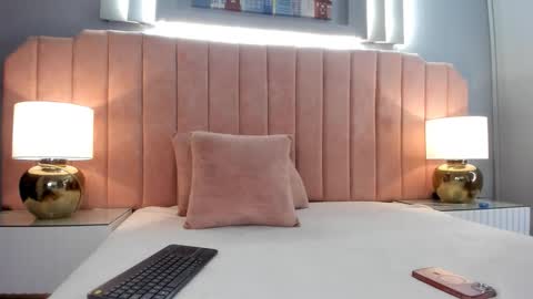 Snapshot of mia_kisses2 chatting on November 25, 2025, 2:55 am Mia online show from November 25, 2025, 2:55 am