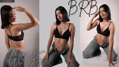 Snapshot of mia_kisses2 chatting on December 14, 2025, 2:17 am Mia online show from December 14, 2025, 2:17 am