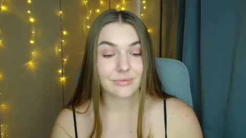 Snapshot of mia_lemm chatting on October 14, 2025, 9:32 am mia_lemm online show from October 14, 2025, 9:32 am