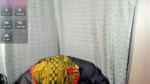 mia_lores online show from December 16, 2025, 8:30 am