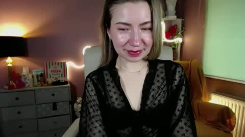 Snapshot of mia_luxx92 chatting on February 24, 2025, 10:59 am Mia online show from February 24, 2025, 10:59 am