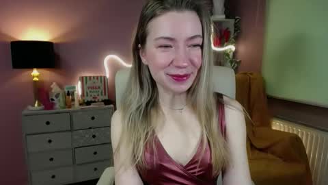 Snapshot of mia_luxx92 chatting on March 8, 2025, 7:27 am Mia online show from March 8, 2025, 7:27 am