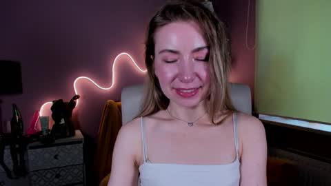 Snapshot of mia_luxx92 chatting on September 21, 2025, 1:24 pm Mia online show from September 21, 2025, 1:24 pm