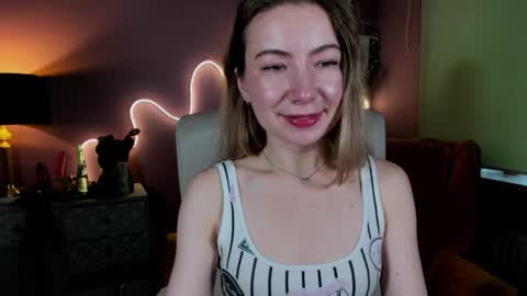 Snapshot of mia_luxx92 chatting on October 12, 2025, 1:21 pm Mia online show from October 12, 2025, 1:21 pm