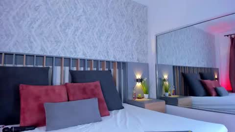 MIa online show from February 12, 2025, 4:22 pm