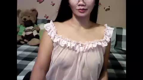 Snapshot of mia_rein chatting on January 14, 2025, 1:06 pm mia_rein online show from January 14, 2025, 1:06 pm