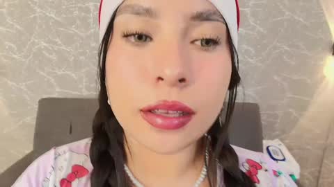 Snapshot of mia_roux13 chatting on December 24, 2024, 1:06 am Mia Roux online show from December 24, 2024, 1:06 am