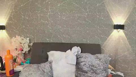 Snapshot of mia_roux13 chatting on January 30, 2025, 11:02 pm Mia Roux online show from January 30, 2025, 11:02 pm