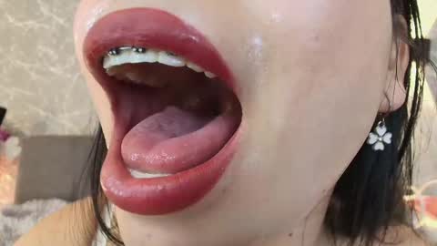 Snapshot of mia_roux13 chatting on February 23, 2025, 11:25 pm Mia Roux online show from February 23, 2025, 11:25 pm