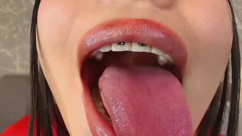 Snapshot of mia_roux13 chatting on February 27, 2025, 9:58 pm Mia Roux online show from February 27, 2025, 9:58 pm