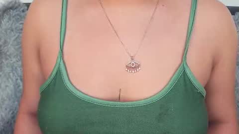 Snapshot of mia_roux13 chatting on September 22, 2025, 11:45 am Mia Roux online show from September 22, 2025, 11:45 am