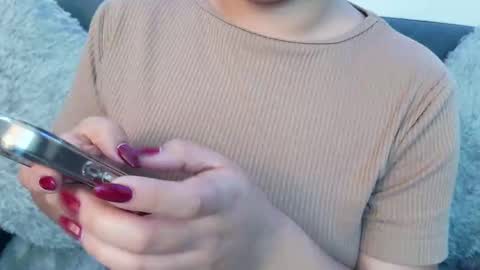 Snapshot of mia_roux13 chatting on September 27, 2025, 7:08 pm Mia Roux online show from September 27, 2025, 7:08 pm