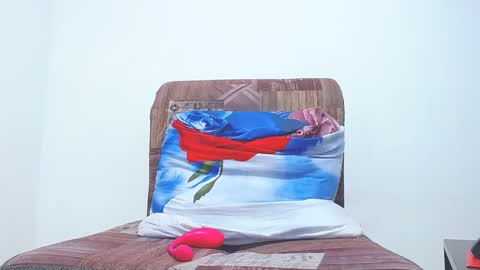 Snapshot of mia_saint20 chatting on February 7, 2025, 2:40 am Cintia Rodriguez online show from February 7, 2025, 2:40 am